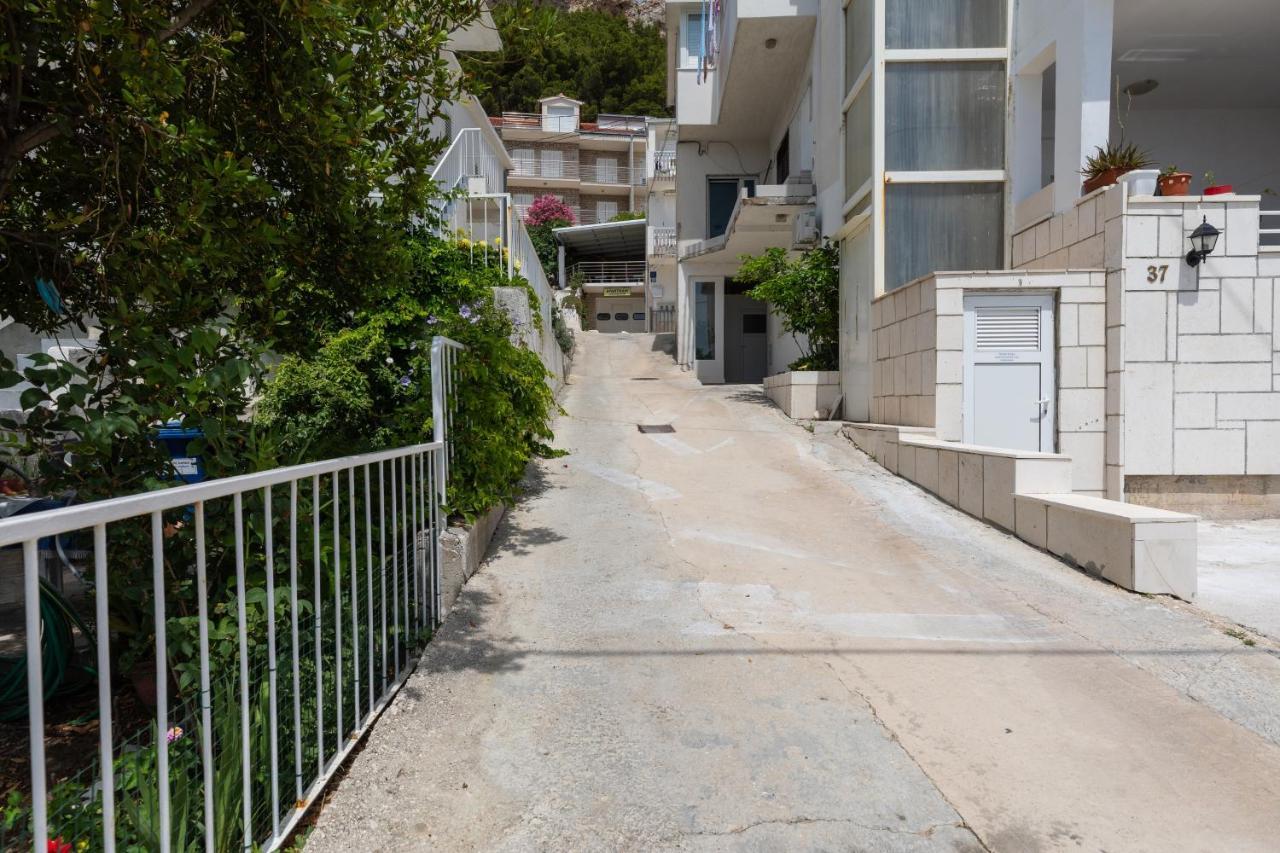 Apartments By The Sea Duce, Omis - 2992 Dugi Rat Zewnętrze zdjęcie