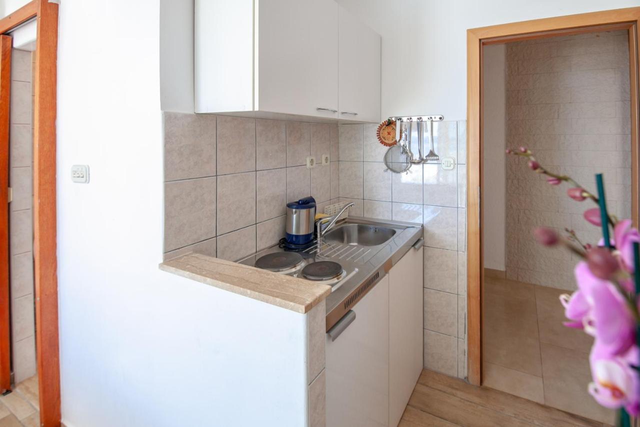 Apartments By The Sea Duce, Omis - 2992 Dugi Rat Zewnętrze zdjęcie