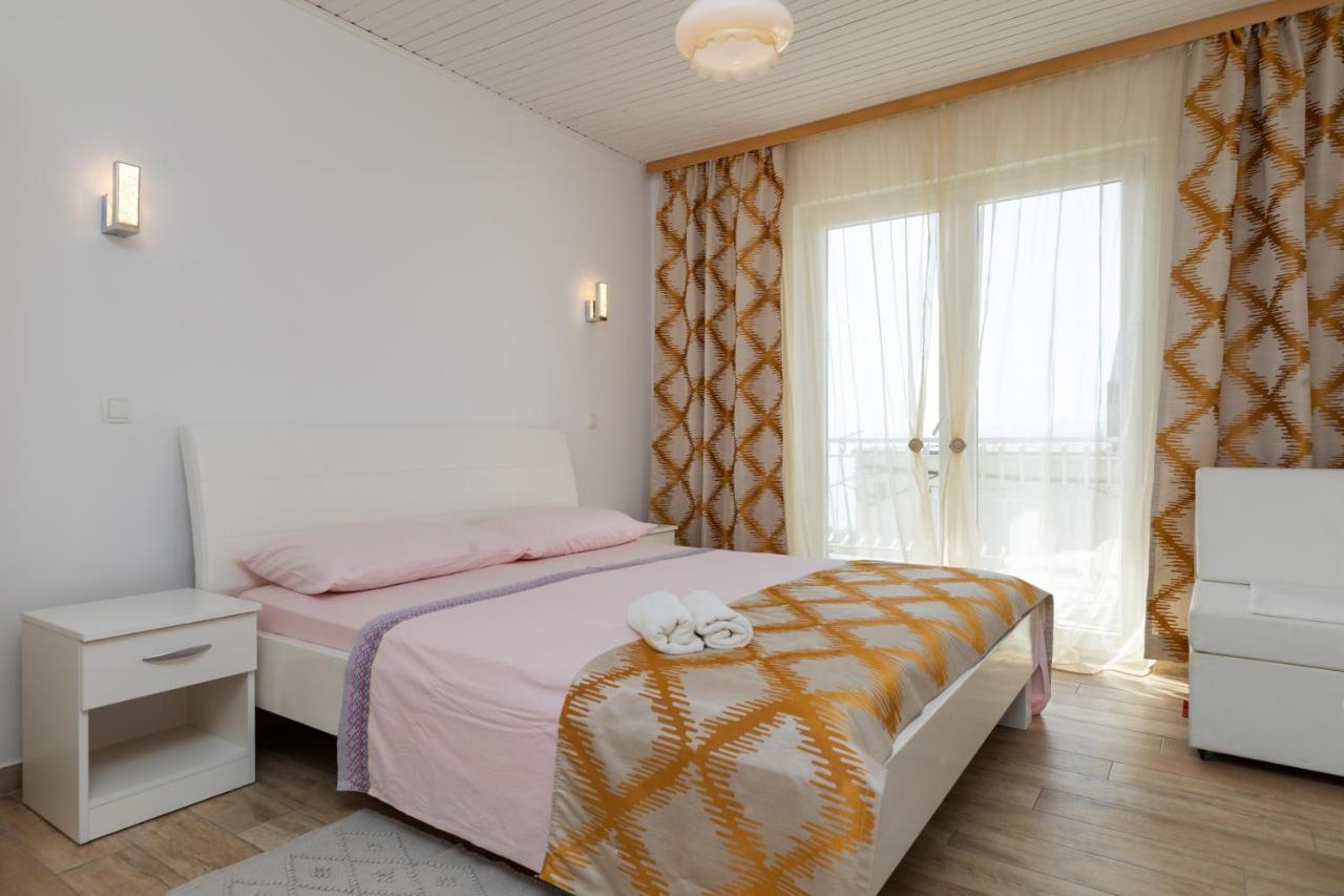 Apartments By The Sea Duce, Omis - 2992 Dugi Rat Zewnętrze zdjęcie
