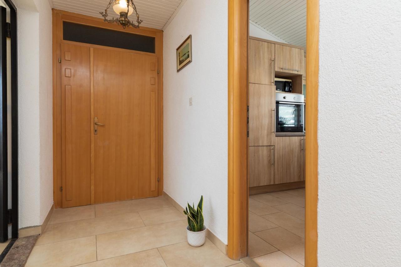 Apartments By The Sea Duce, Omis - 2992 Dugi Rat Zewnętrze zdjęcie